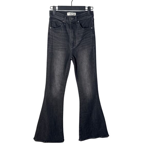Abercrombie & Fitch Flare Ultra High Rise Jeans Washed Black Size 25/0 - Picture 1 of 8